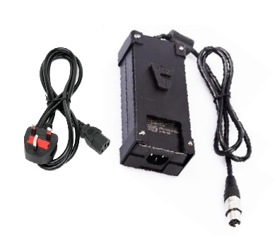 محول مع سلك كهرباء